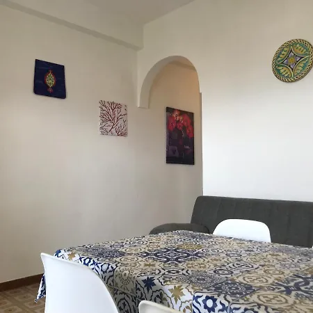 Charming In With Sea View Appartement *